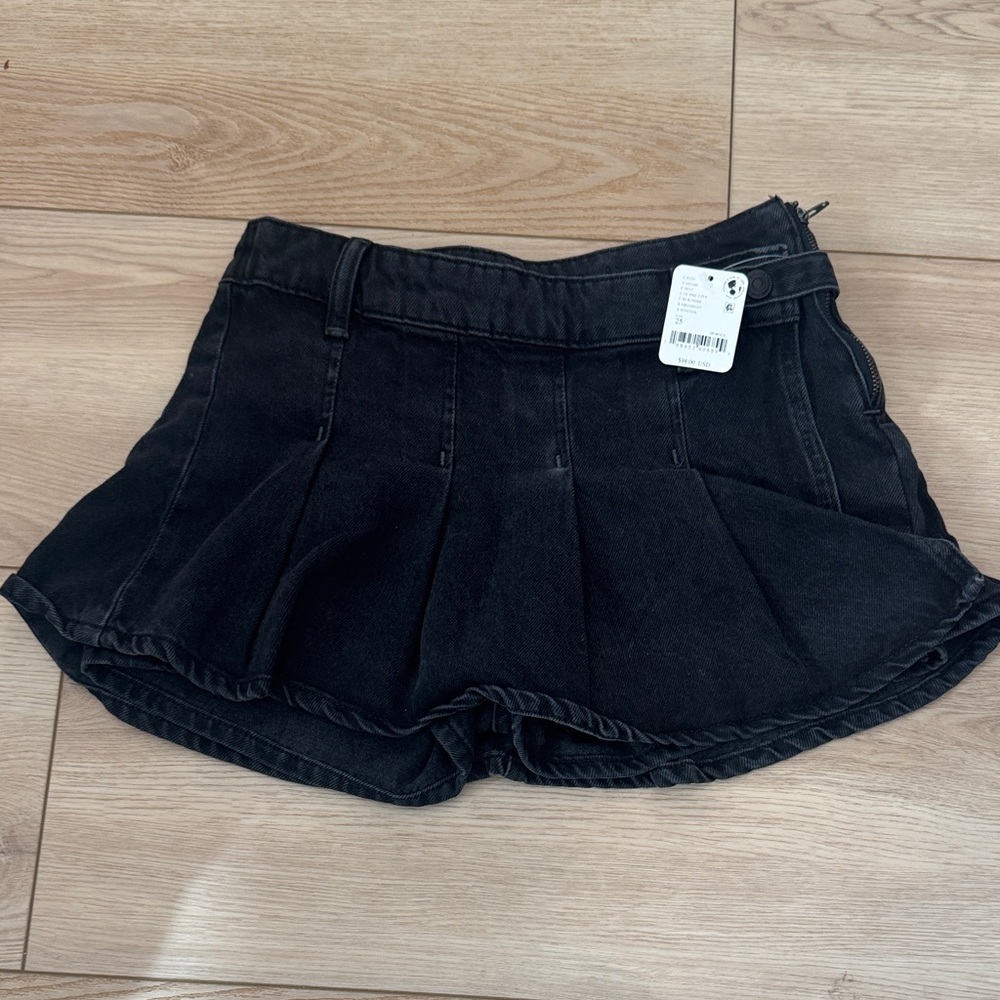 Free People Stephie Black Pleated Skort NWT SZ 25